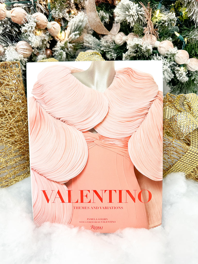 VALENTINO THEMES AND VARIATIONS 洋書　【新品】 VALENTINO THEMES AND VARIATIONS 洋書 【新品】 VALENTINO
